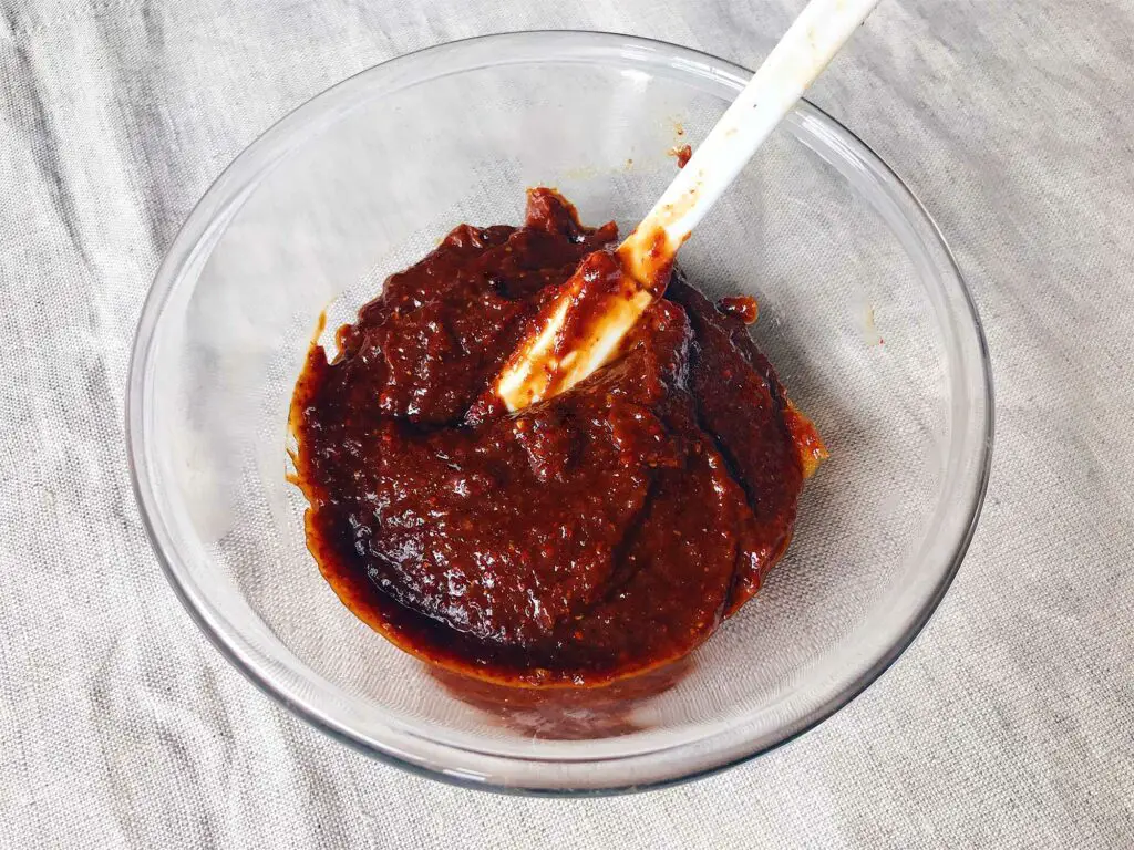 Thai Roasted Chilli Paste (Nam Prik Pao) Kitchen (Mis)Adventures
