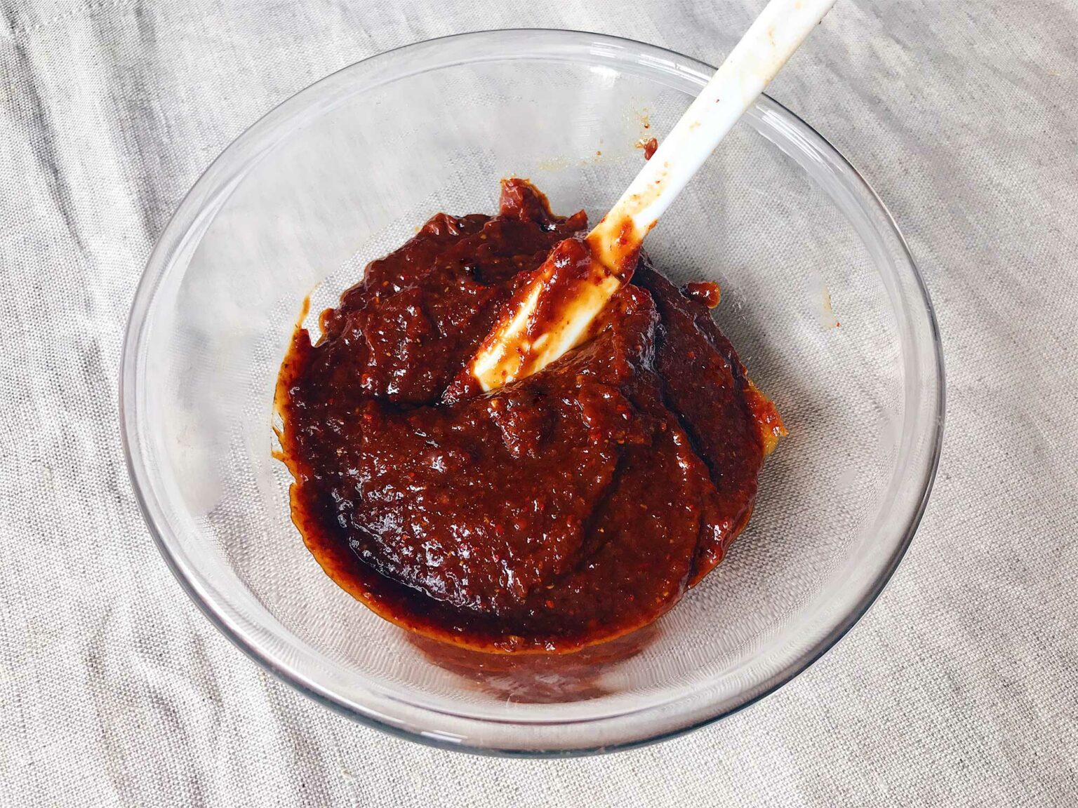 Thai Roasted Chilli Paste (Nam Prik Pao) Kitchen (Mis)Adventures