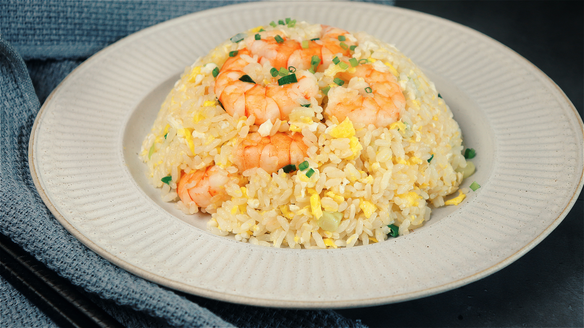 Din Tai Fung Egg Fried Rice (20 Minutes!) - Tiffy Cooks