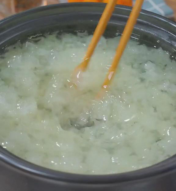 stir the soup with chopsticks for 15 seconds in a rapid circular motion