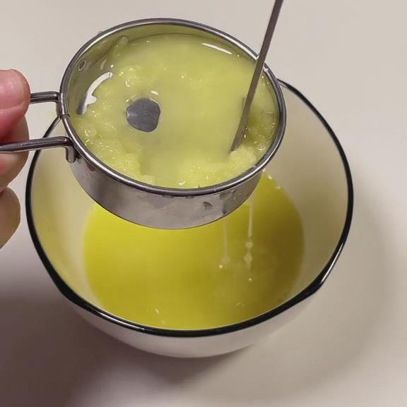 extract the juice using a sieve