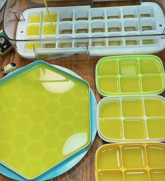 let it cool before storing it in ice trays
