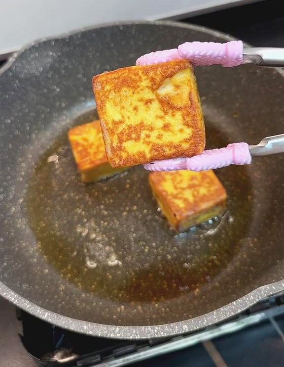 Hong Kong French Toast after pan frying