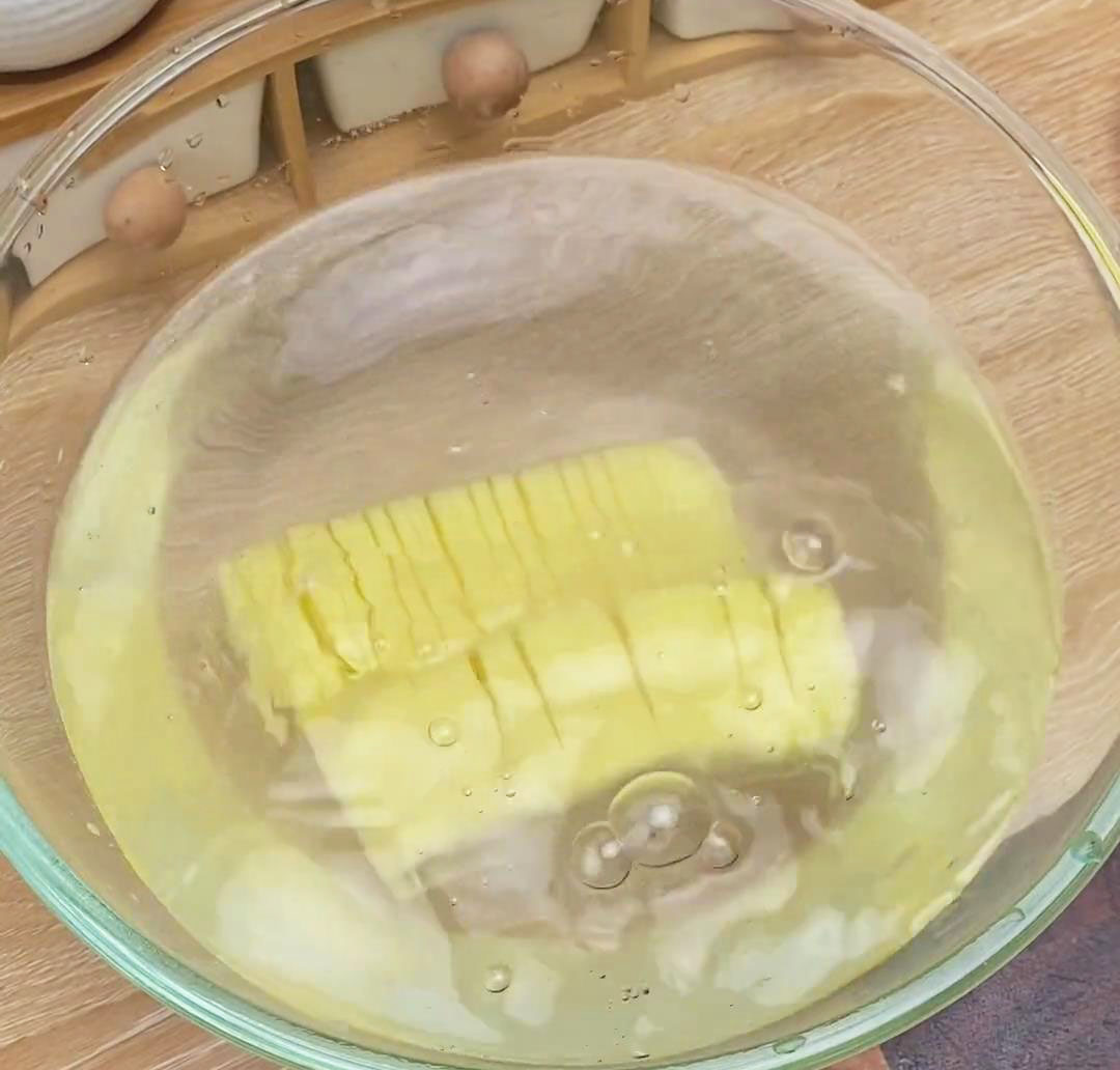 Wash the sliced potatoes in a bowl of water