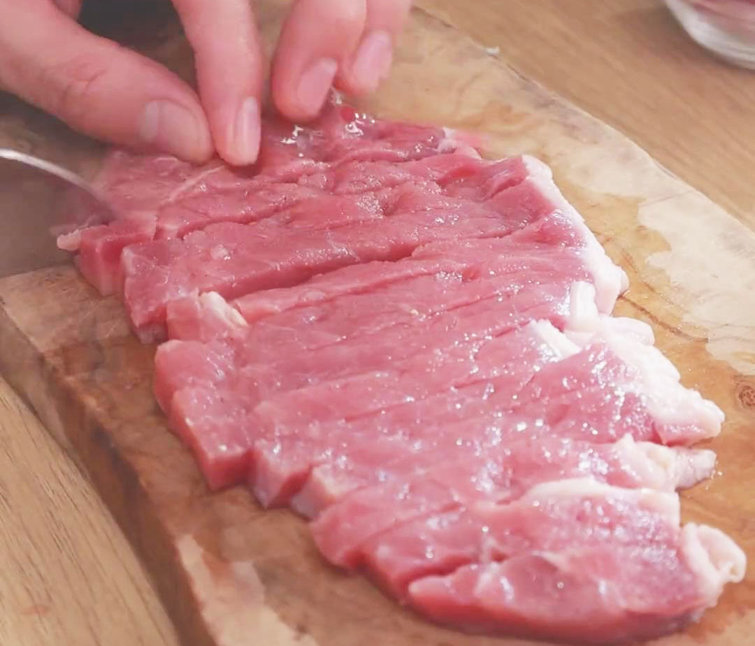 slice the beef steak into thin strips