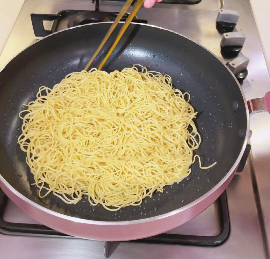Lay the noodles evenly flat on a pan