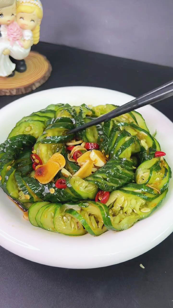 Spiral Cucumber Salad2