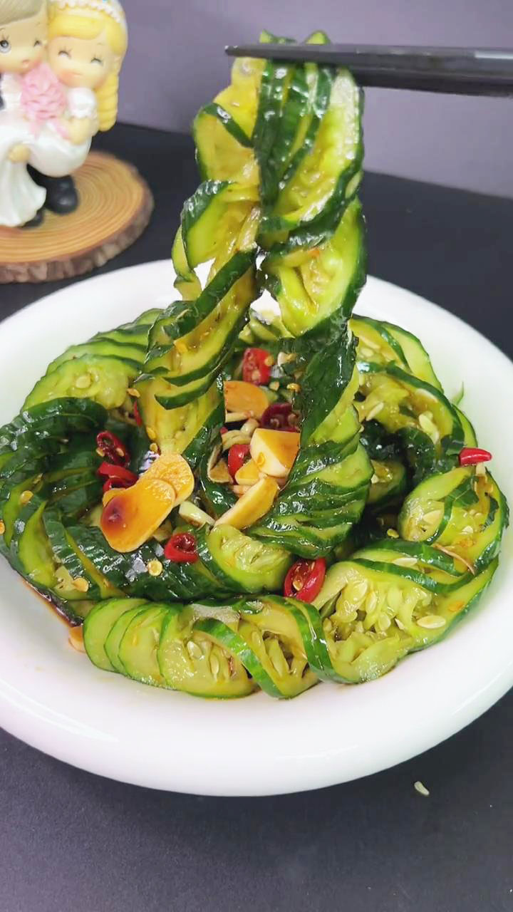 Spiral Cucumber Salad3