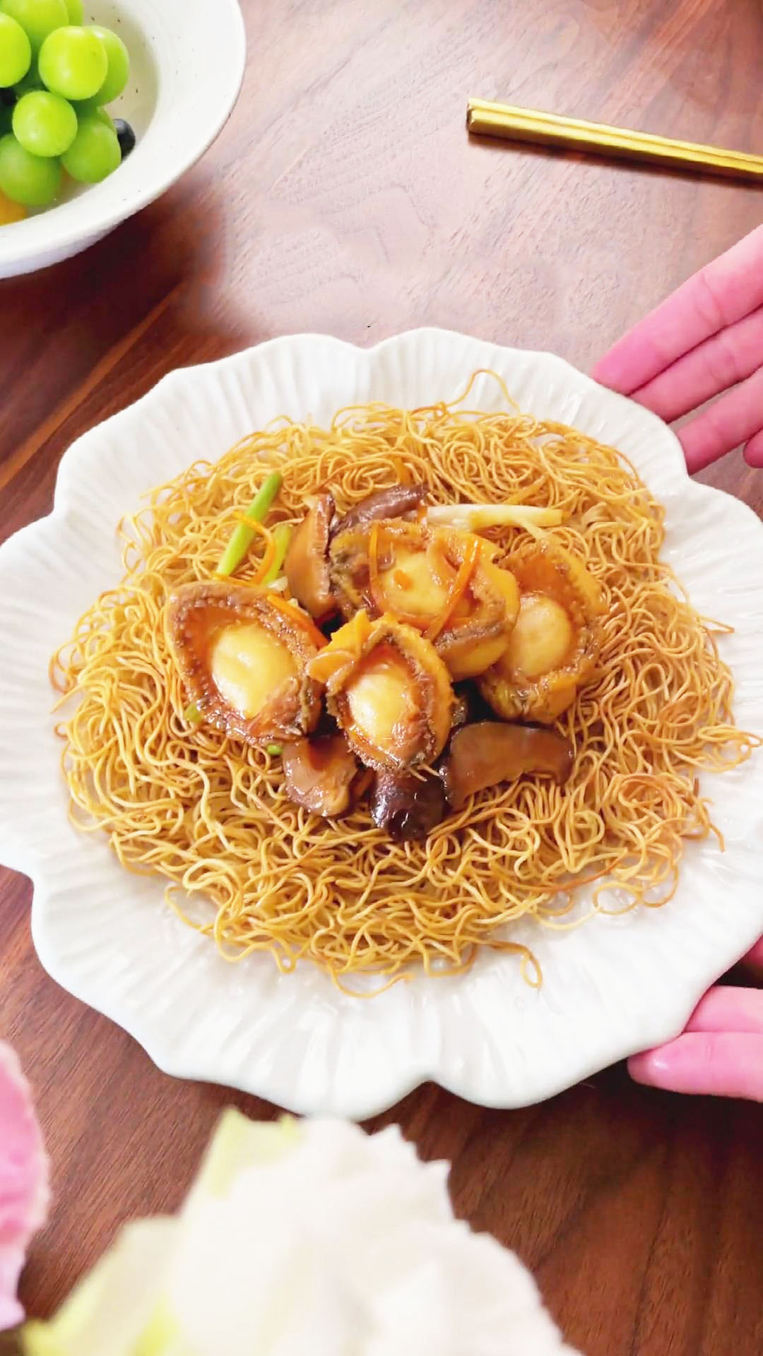 hong kong style pan fried noodles