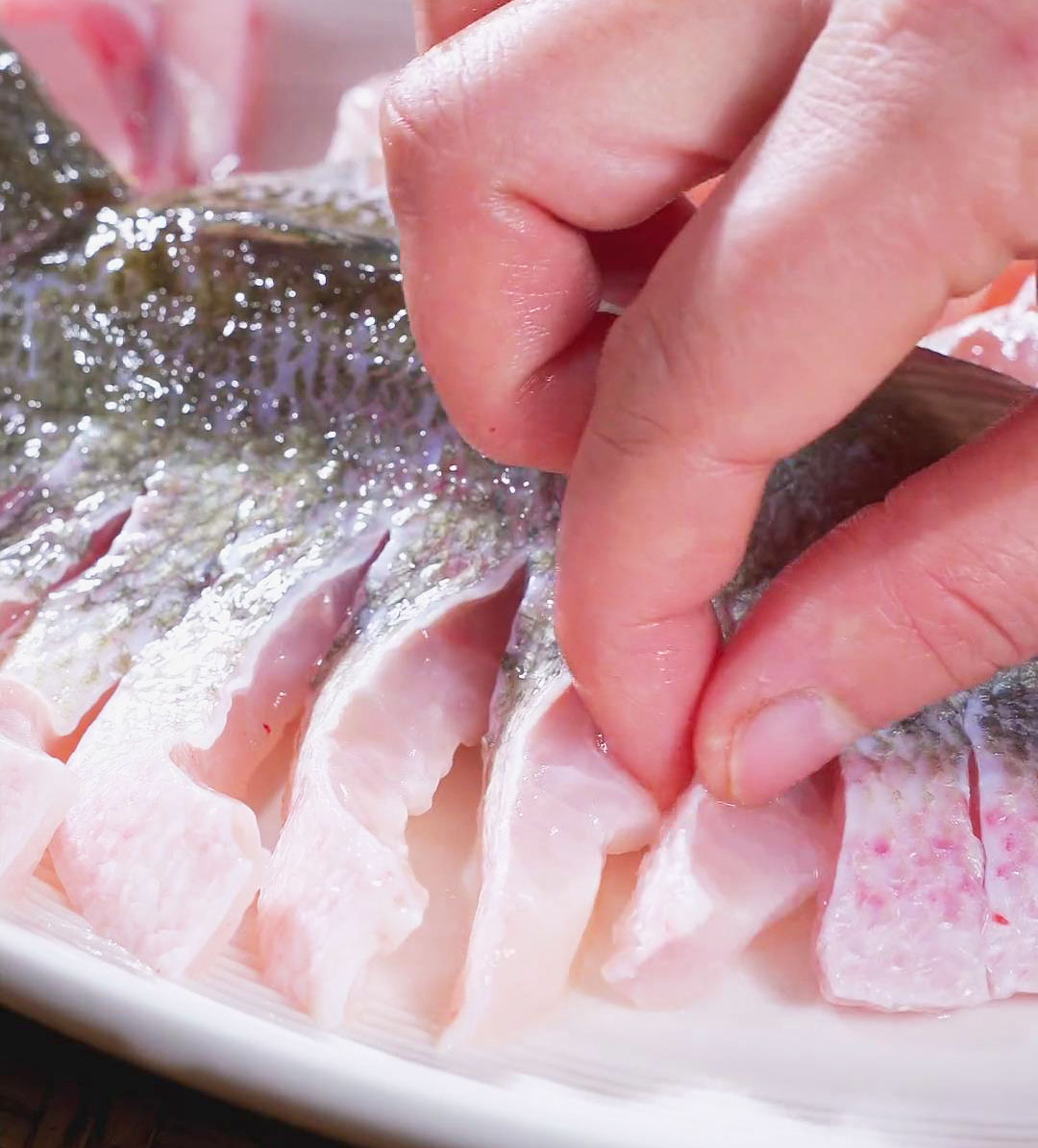 Carefully flip each strip of the sliced belly to let the flesh side face the top