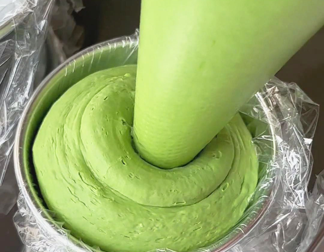 Pour the matcha cream cheese mixture into molds