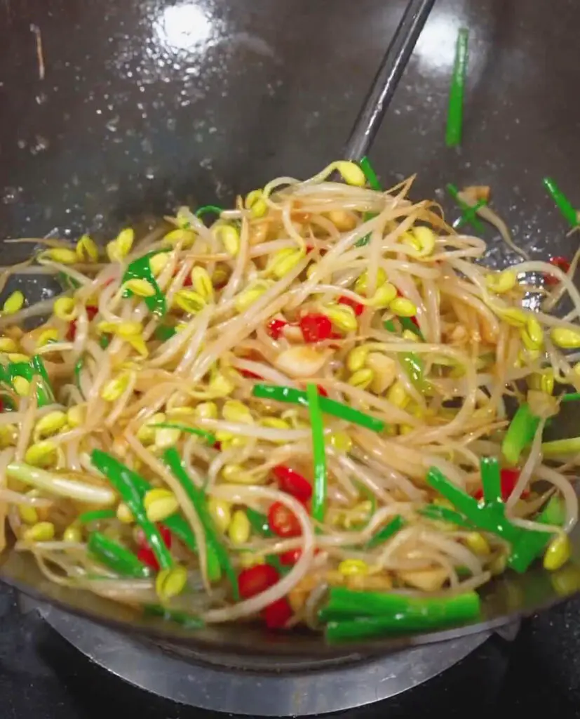 Stir-Fry Bean Sprouts (Ready In 10 Minutes!) - Kitchen (Mis)Adventures