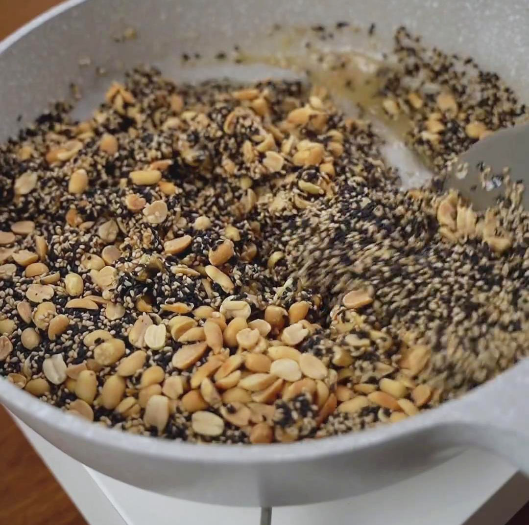 mix in black and white sesame seeds