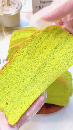 How To Make Light & Fluffy Pandan Cake